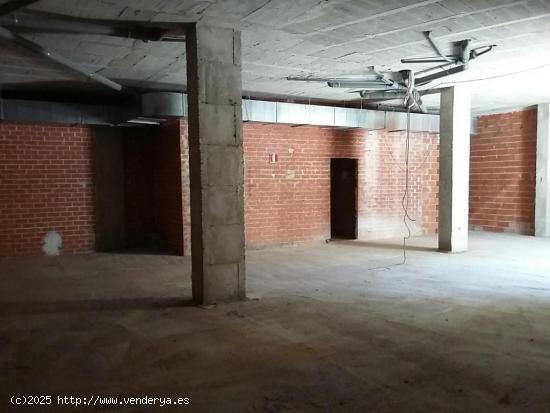 Se vende local comercial en carretera principal - VALENCIA