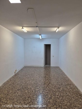 Local comercial en alquiler  en Sant Joan Despí - Barcelona