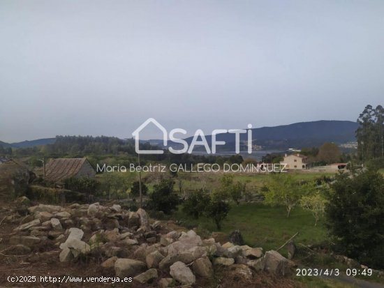 SE VENDE TERRENO RUSTICO CON ESTRUCTURA DE CASA DE PIEDRA EN PONTESAMPAIO - PONTEVEDRA