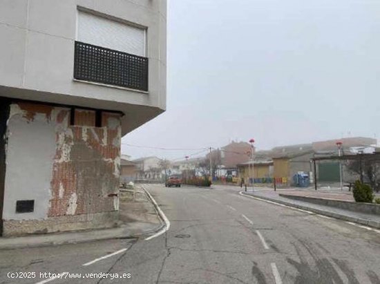 VIVIENDA EN LA POBLACIÓN DE BURUJON