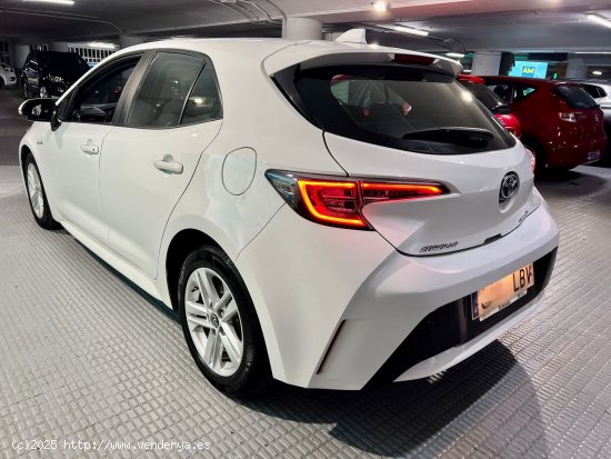 Toyota Corolla Active Tech 1.8 125h ECVT. Nacional. IVA. GARANTÍA. - Barcelona