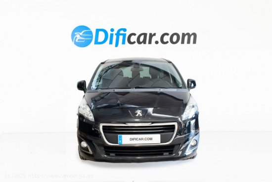 Peugeot 5008 1.6 HDI 115CV STYLE 7P - Molins de Rei