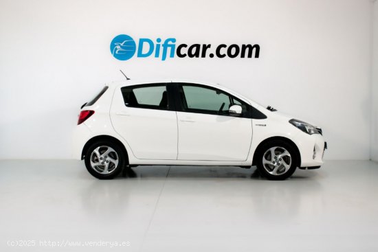 Toyota Yaris 1.5 100CV HYBRID AUTO - Fornells de la Selva