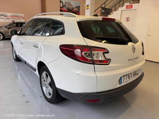 Renault Megane Sport Tourer Dynamique 1.6 16v 110cv - Reus