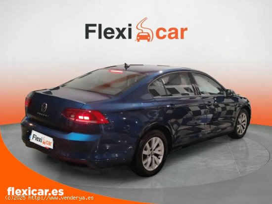 Volkswagen Passat 1.6 TDI 88kW (120CV) DSG - Madrid