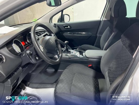 Peugeot 3008   1.2 PureTech 130 S&S Style - Sant Feliu de Llobregat