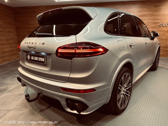 Porsche Cayenne PORSCHE Cayenne S Ehybrid Platinum edition 416cv 5p - Elche