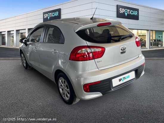 Kia Rio  1.2 CVVT 84CV Concept - Sevilla