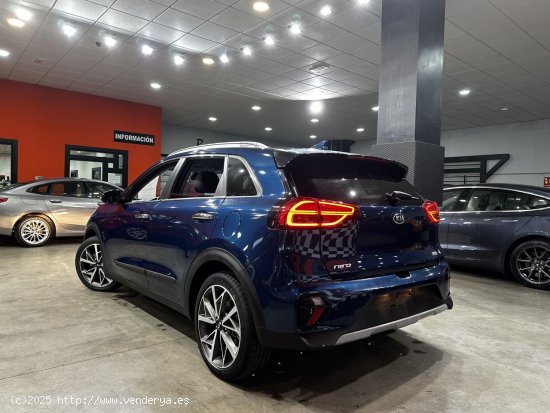 Kia Niro 1.6 GDi HEV 104kW (141CV) Emotion - Madrid