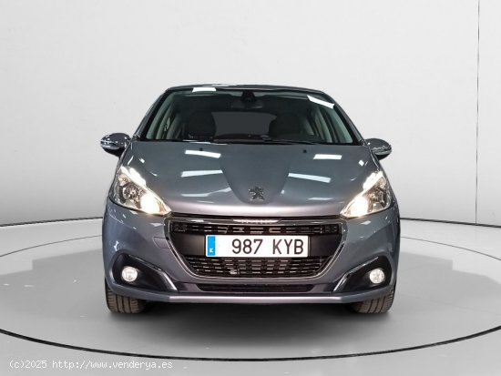 Peugeot 208 Signature - Sevilla