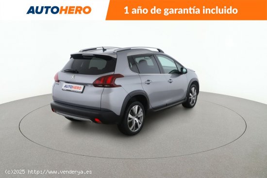 Peugeot 2008 1.2 PureTech Allure 110 SS 6 Vel. MAN - 