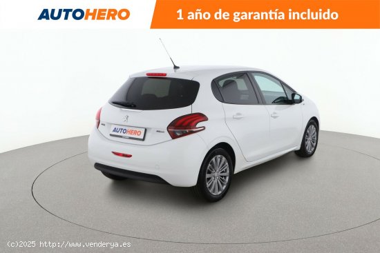 Peugeot 208 1.2 PureTech Style - 