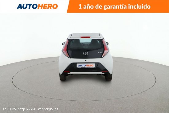 Toyota Aygo 1.0 X-Play - 