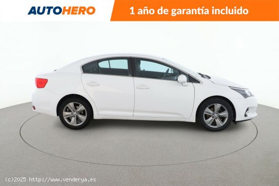 Toyota Avensis 2.0 D-4D Comfort - 