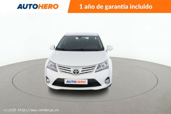 Toyota Avensis 2.0 D-4D Comfort - 