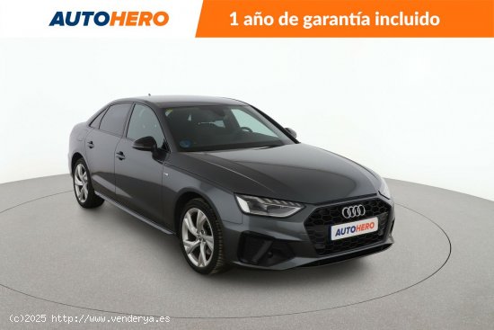 Audi A4 35 TDI MHEV S line - 