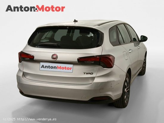 Fiat Tipo SW 1.6 Multijet 88kW (120CV) Mirror - Álava