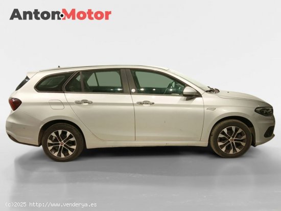 Fiat Tipo SW 1.6 Multijet 88kW (120CV) Mirror - Álava