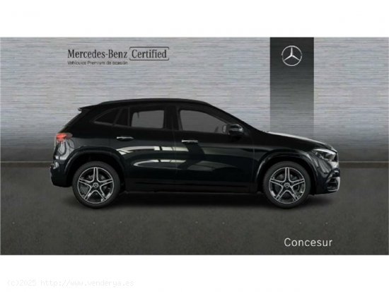 Mercedes GLA GLA 200 D - Pinto