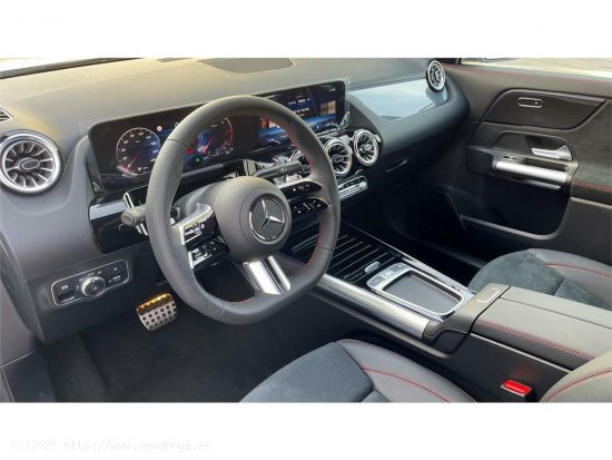 Mercedes GLA GLA 220 D 4MATIC - Pinto