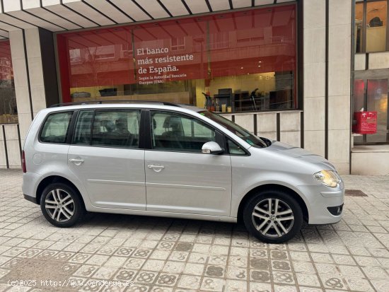 Volkswagen Touran 1.4 TSI 140 Highline - Barcelona