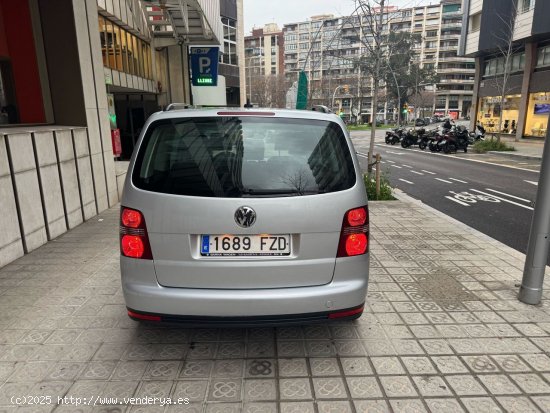 Volkswagen Touran 1.4 TSI 140 Highline - Barcelona