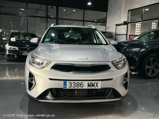 Kia Stonic 1.0 TGDi MHEV MT Drive - Lugo