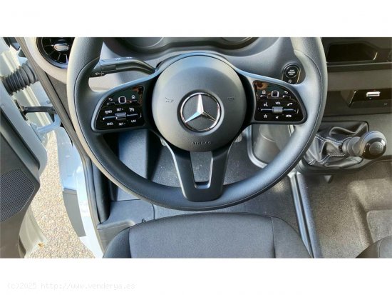 Mercedes Sprinter 317 CDI LARGO 3.5T - 