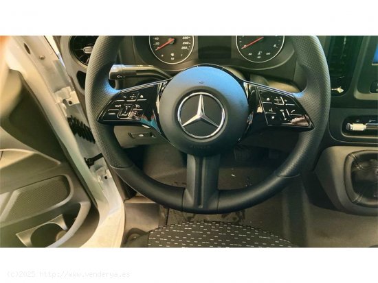 Mercedes Vito 110CDI 75kW furgón Base larga - 