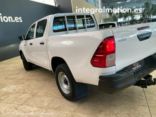 Toyota Hilux 2.4 D-4D Cabina Doble GX caja abierta (pick-up) 110KW (150CV) 4P manual - 