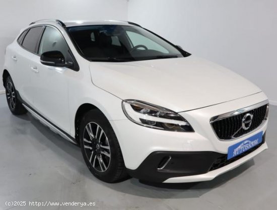 VOLVO V40 Cross Country en venta en AlcalÃ¡ de GuadaÃ­ra (Sevilla) - AlcalÃ¡ de GuadaÃ­ra