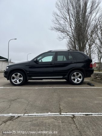 BMW X5 3.0 de 2005 con 350.000 Km por 8.990 EUR. en Leon