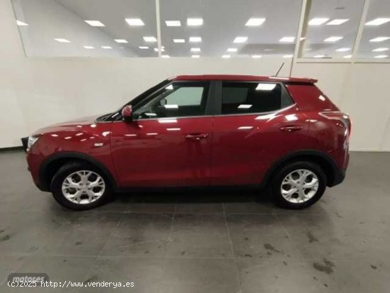 Ssangyong Tivoli G12 Urban Plus 4x2 de 2023 con 19.098 Km por 15.990 EUR. en Madrid