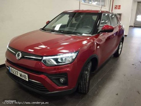 Ssangyong Tivoli G12 Urban Plus 4x2 de 2023 con 19.098 Km por 15.990 EUR. en Madrid