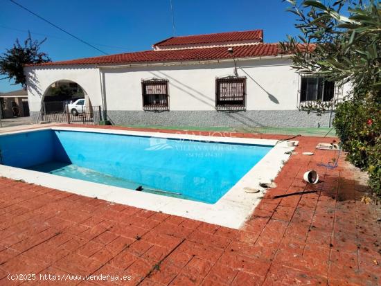  SE VENDE CHALET EN ELCHE - ALICANTE 