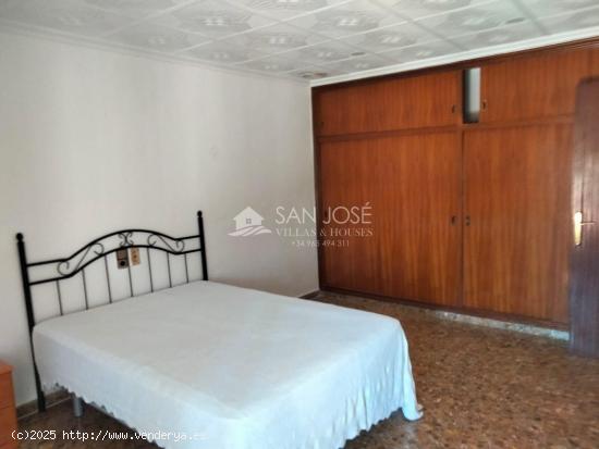 SE VENDE CHALET EN ELCHE - ALICANTE