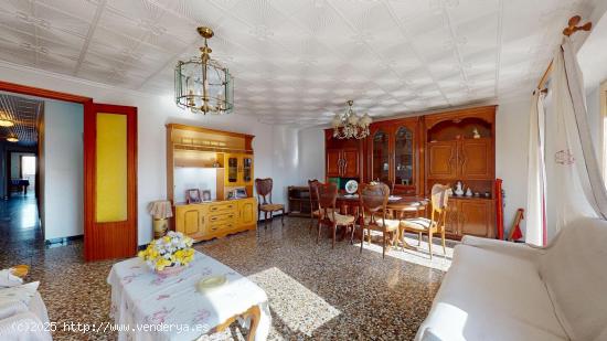 Gran vivienda en calle Diagonal - ALICANTE