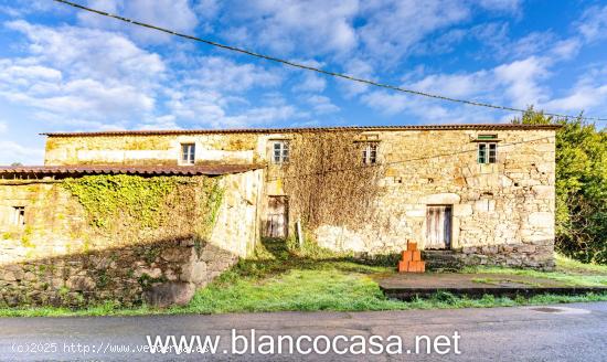 🏡 COJUNTO de CASAS con terreno para reformar en CERCEDA (A CORUÑA) - A CORUÑA