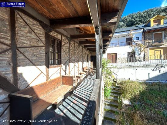 SE VENDE CASA EN MOLINASECA - LEON