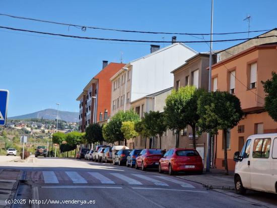 Casa con terreno - LEON