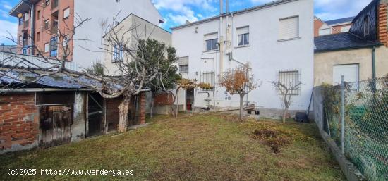 Casa con terreno - LEON