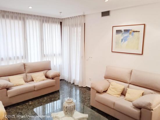 ¡¡EXCEPCIONAL VIVIENDA EN CIUDAD UNIVERSITARIA CON PLAZA DE GARAJE INCLUIDA!! - VALENCIA