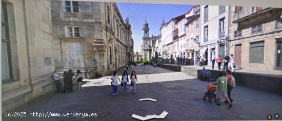 CASA EN CASCO HISTORICO DE SANTIAGO - A CORUÑA