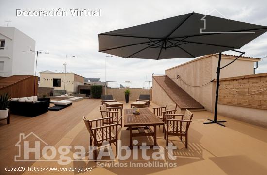 ¡GRAN OPORTUNIDAD! CASA DE TRES PLANTAS PARA REFORMAR CON PATIO Y TERRAZA - ALICANTE