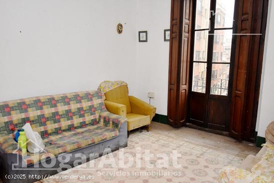 AMPLIA CASA PARA HACER A TU GUSTO DESDE 0 CON TERRAZA JUNTO A LA PLAZA Mª AGUSTINA - CASTELLON