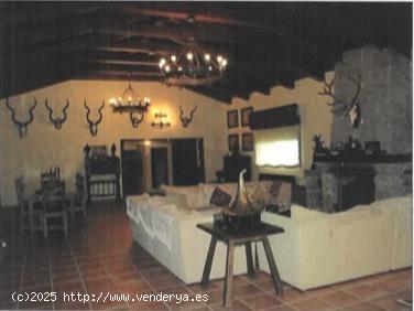 Finca con explotacion y zona de recreo - SEGOVIA