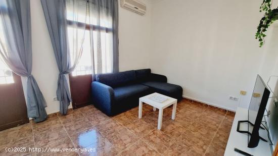 Alquiler de Vivienda, Av. Regne de Valencia. - VALENCIA