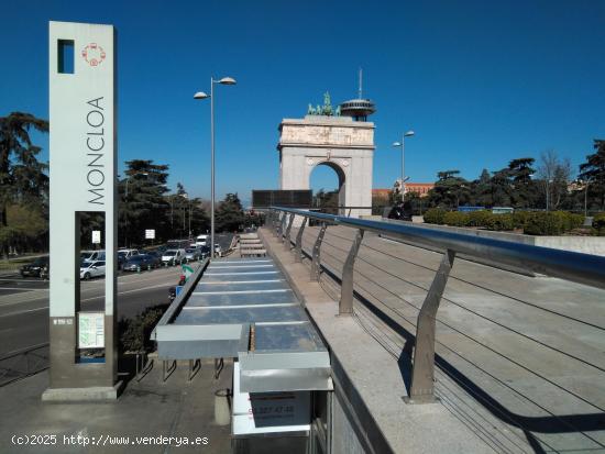 PLAZAS DE GARAJE DE GRAN TAMAÑO EN PARKING EDIFICIO GALAXIA - MADRID