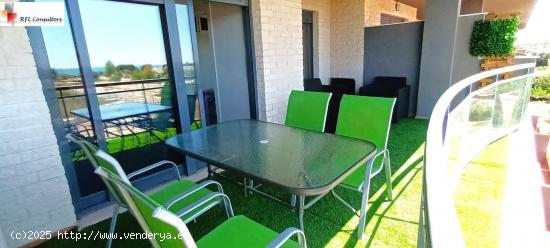 BONITO APARTAMENTO CON GRAN TERRAZA - CASTELLON