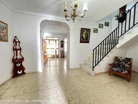 AMPLIA CASA EN ALAMEDA PUEBLO SALE A LA  VENTA¡¡¡¡ - MALAGA